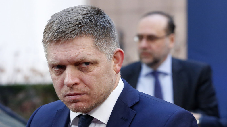 «Sales Prostituées» : le Premier ministre slovaque s'emporte contre des journalistes