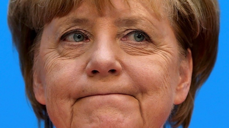 A peine candidate, Merkel craint que le «trollage» des réseaux sociaux puisse manipuler l'opinion