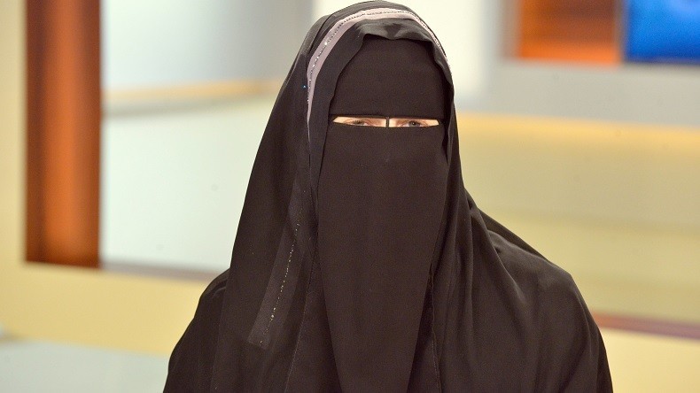 Les Pays-Bas débattent de l’interdiction du niqab et de la burqa dans les lieux publics