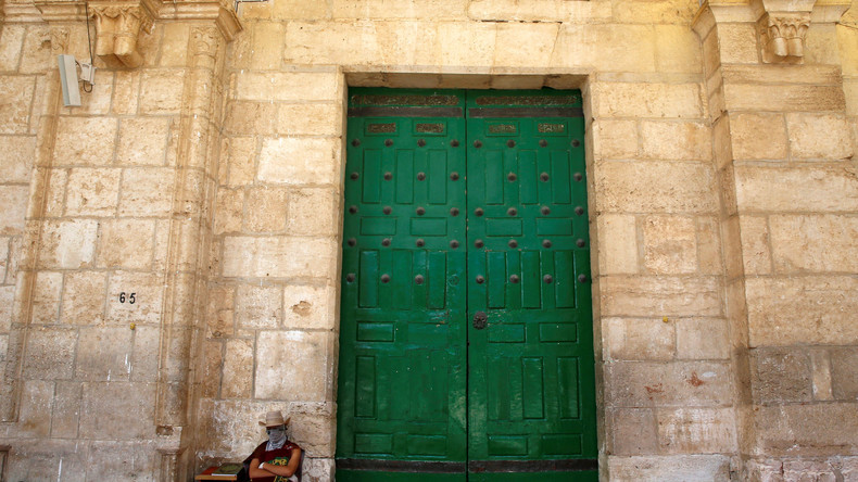 Une centaine de colons israéliens font irruption dans la mosquée al-Aqsa à Jérusalem (VIDEO)