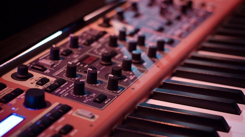 Russie : un musicien français détenu par la police pour chantage contre le roi de la pop russe