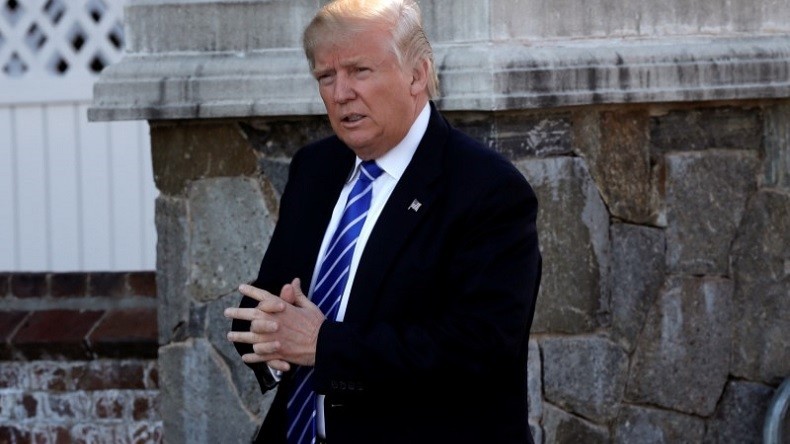 Donald Trump va quitter son entreprise immobilière pour se consacrer à la présidence