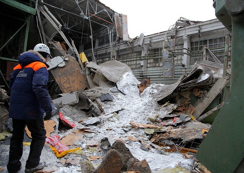 Catastrophe en Oural : le toit d’une usine s’effondre, au moins quatre morts