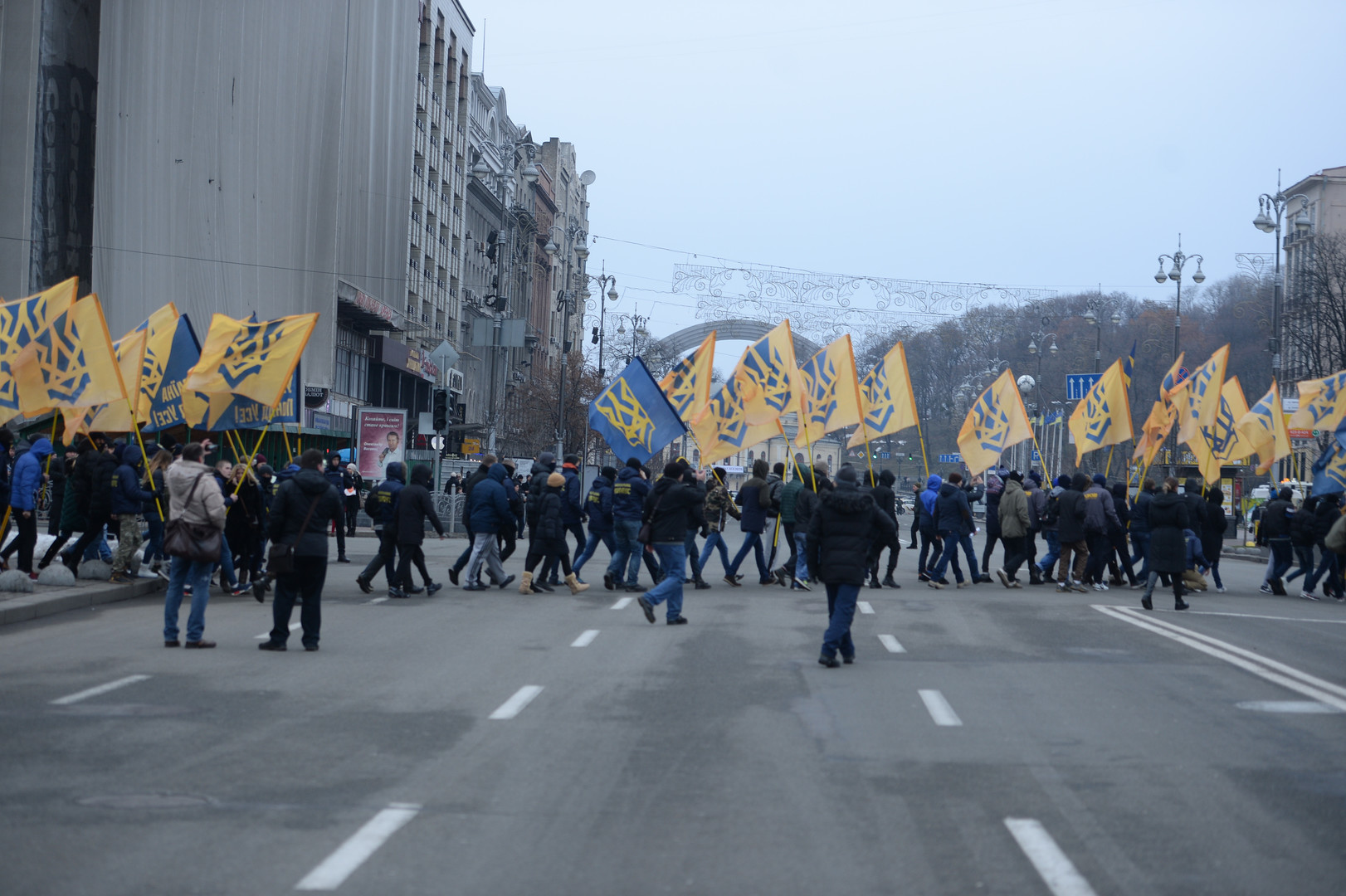 Pneus brûlés et vandalisme : comment Kiev a «célébré» le 3e anniversaire de Maïdan
