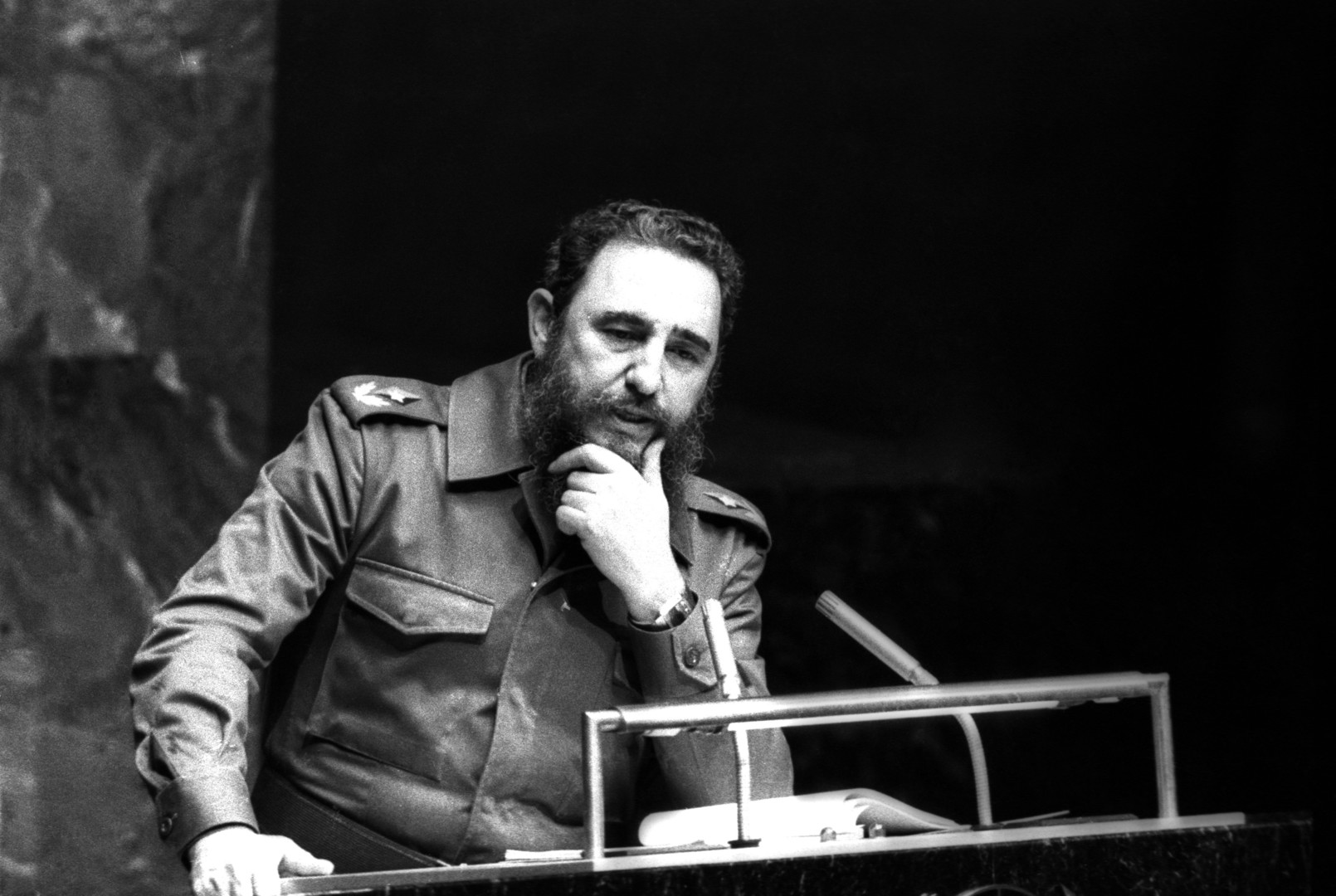 Les tentatives d’assassinat de la CIA sur Fidel Castro les plus farfelues