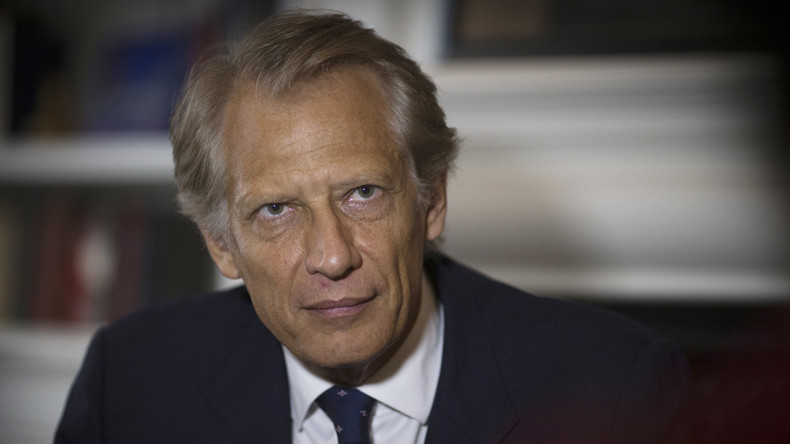 Dominique de Villepin sur François Hollande : «Le réalisme commandait cette décision» (VIDEO)