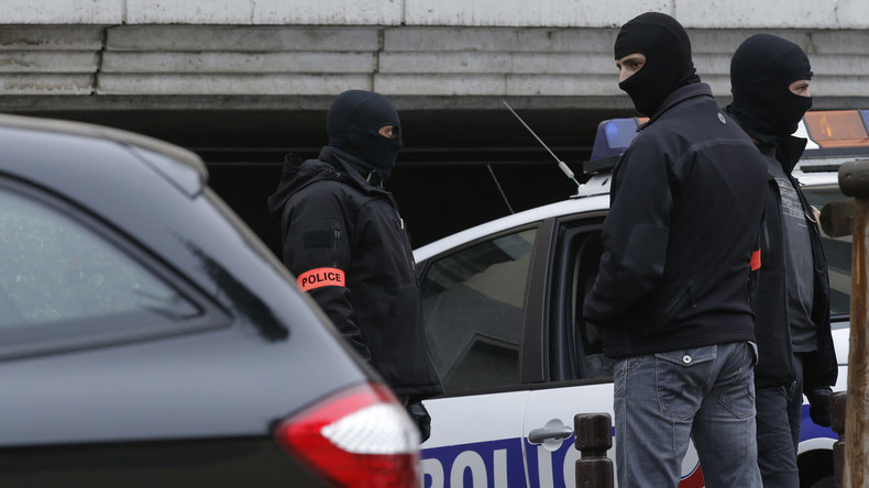 Assassinat de policiers à Magnanville : trois hommes placés en gardes à vue