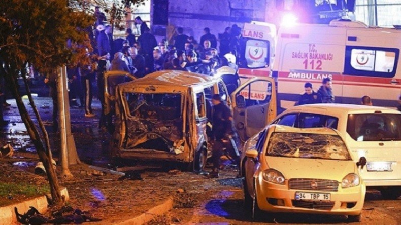 Turquie : deux attentats à la bombe à Istanbul, au moins 38 morts, plus de 166 blessés (IMAGES)