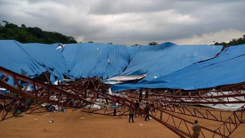 Nigeria : 160 personnes pourraient avoir été tuées par l'effondrement du toit d'une église (VIDEO)