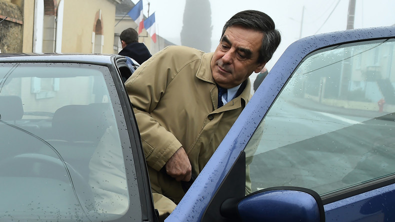 «Reculade», «position gaulliste»... Les politiques réagissent à la tribune de Fillon sur la Sécu
