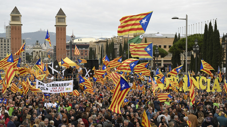 Le Tribunal constitutionnel espagnol suspend le référendum sur l'indépendance de la Catalogne