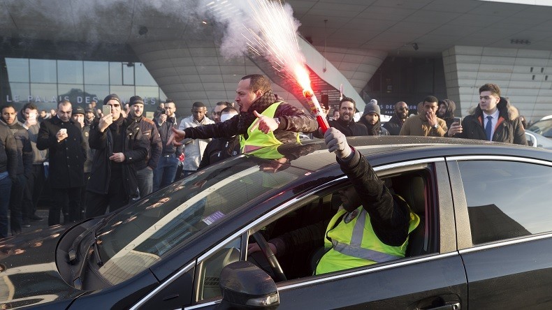 Sept chauffeurs de VTC interpellés après des altercations entre grévistes et non-grévistes à Paris