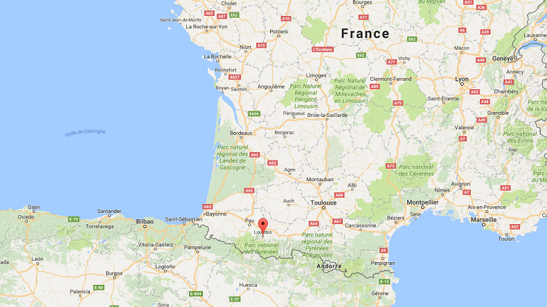 Lourdes : quatres blessés au marché de Noël après la chute d'une structure gonflable