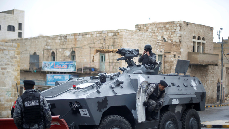 Jordanie : armes, gilets d'explosifs, les assaillants préparaient de nouvelles attaques