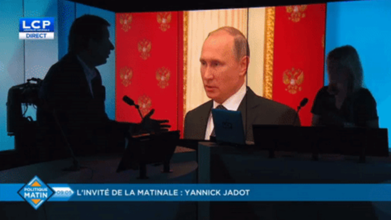 Yannick Jadot critique Poutine... et finit dans le noir : encore un coup de Poutine ? (VIDEO)