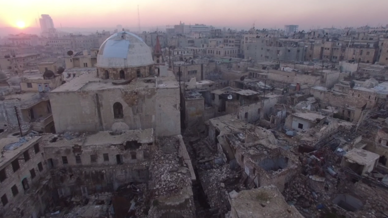 Bien qu’en ruines, l’église d’Alep tiendra sa première messe de Noël depuis quatre ans (VIDEO)
