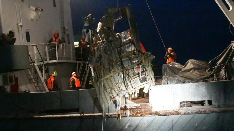 Une boîte noire du TU-154 a été remontée à la surface