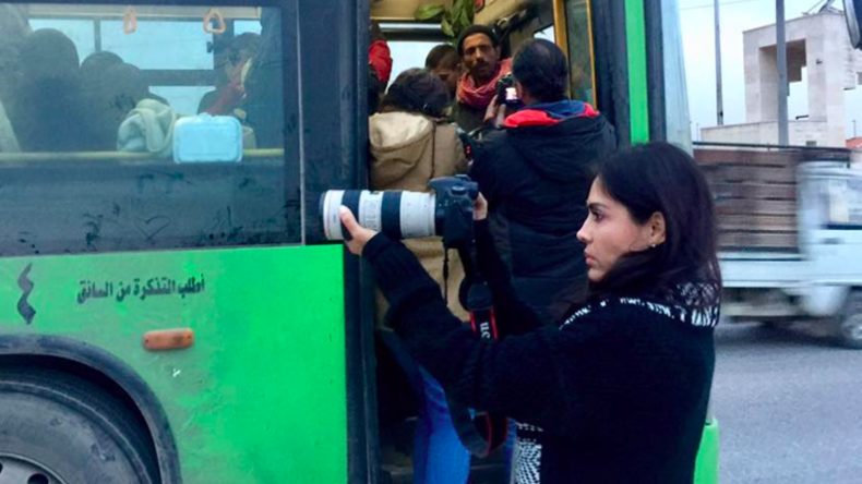 Une actrice bolivienne de retour de Syrie met à mal la version des médias occidentaux sur Alep