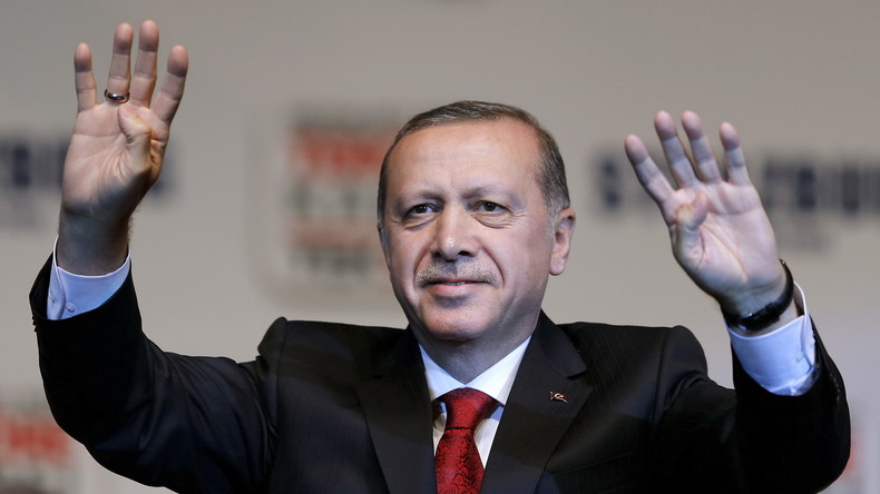 Erdogan demande aux Etats-Unis de soutenir leurs alliés de l'OTAN, pas les terroristes