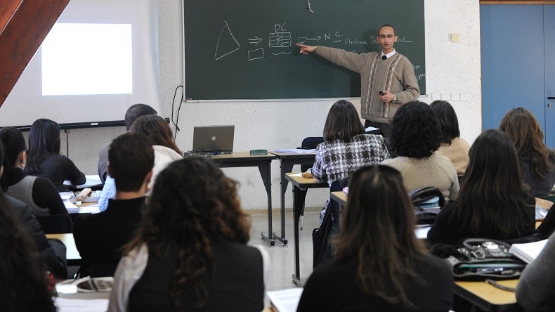 Maroc : mobilisation contre un manuel jugeant la philosophie «dégénérescente» et anti-islam