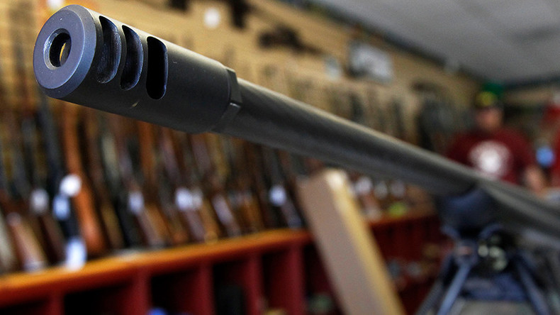 La République tchèque pourrait laisser ses citoyens utiliser des armes à feu contre les terroristes