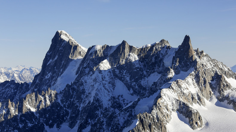 Le roi de la glisse : un ride incroyable sur la Mer de Glace (VIDEO)