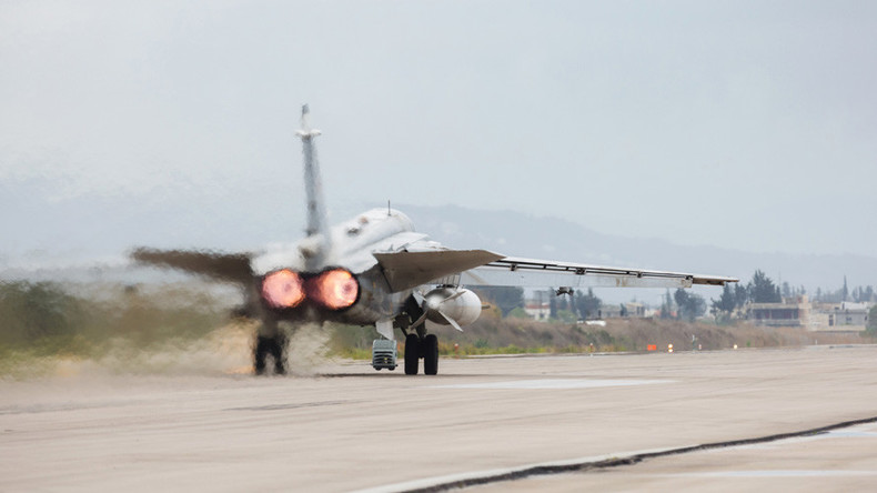 Moscou : les forces russes et turques mènent leur première opération commune contre Daesh en Syrie