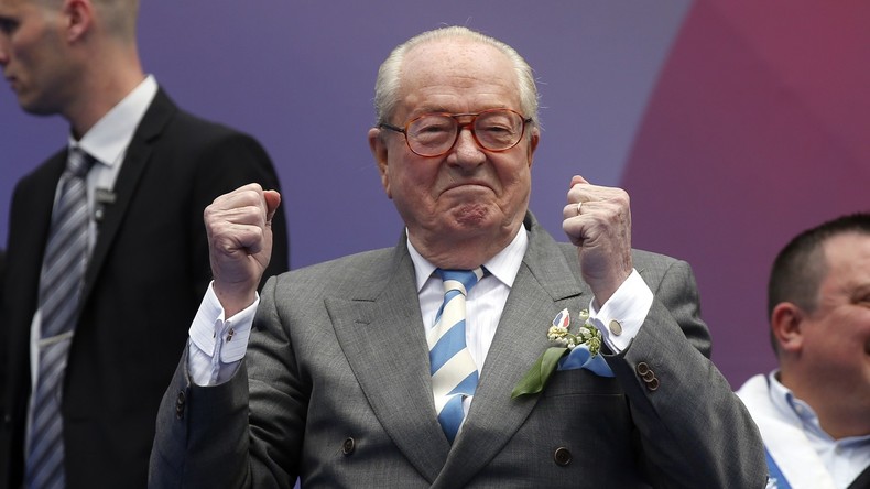 La justice donne raison à Montebourg et estime que le Pen a bien «fait l'éloge de la Gestapo»