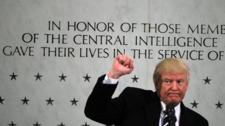 «Il devrait avoir honte» : l'ex-chef du renseignement n'a pas apprécié le discours de Trump à la CIA