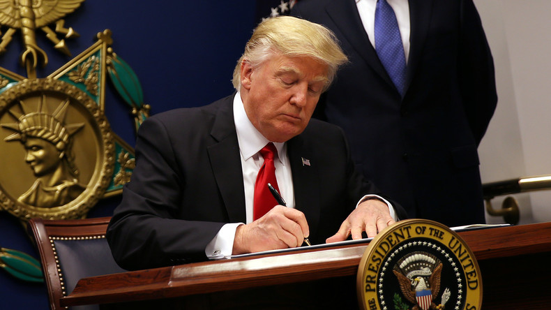 «Courageux» ou «inquiétant» : le décret de Trump sur l'immigration fait réagir en France
