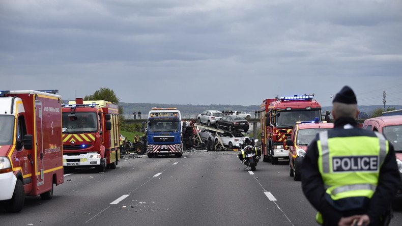 France : carambolage sur l'A13, au moins 65 blessés dont cinq graves