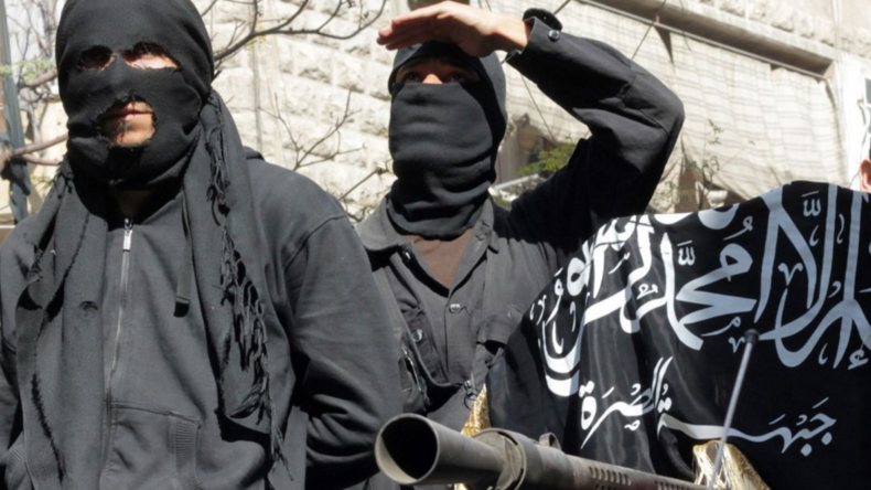 Syrie : al-Zinki, formé et armé par la CIA, fusionne avec l'ex-Al-Qaïda