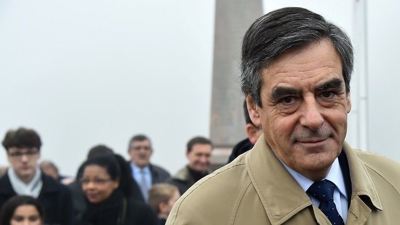 Emplois fictifs : Fillon dénonce «un coup d'Etat institutionnel» venu de «la gauche»