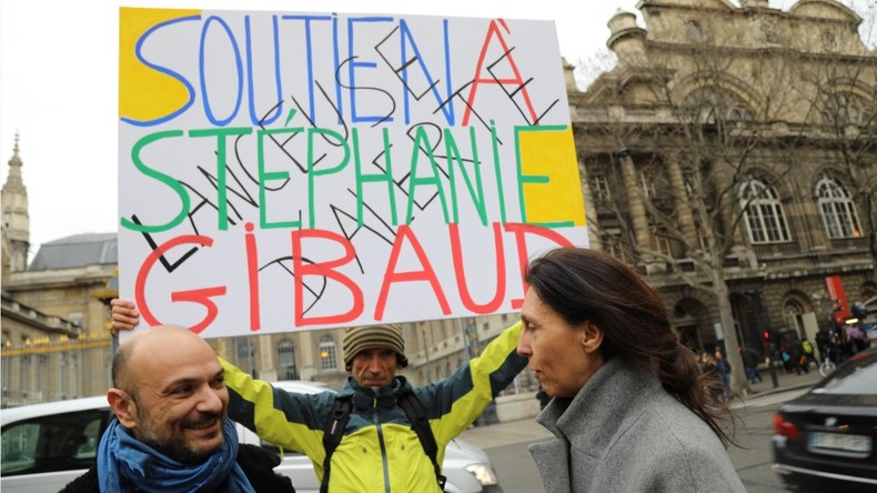 En procès contre UBS, la lanceuse d'alerte Stéphanie Gibaud dénonce «l'absence de l'Etat français»