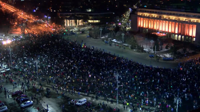 Nouvelle nuit de mobilisation d’ampleur inédite à Bucarest