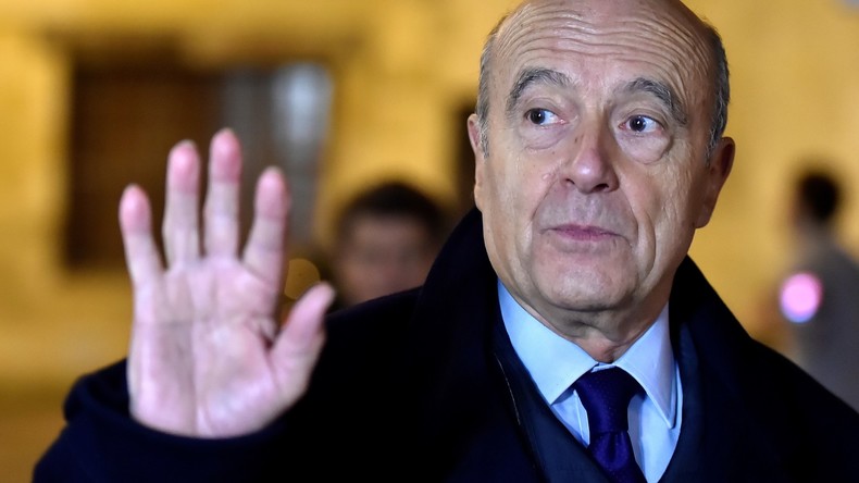 «Clairement et définitivement, c'est non» : Juppé promet qu'il ne sera pas une alternative à Fillon