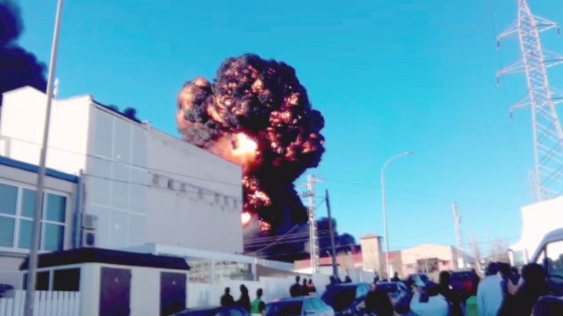 Espagne : le moment de l’explosion dans l’usine chimique à Valence (VIDEO)