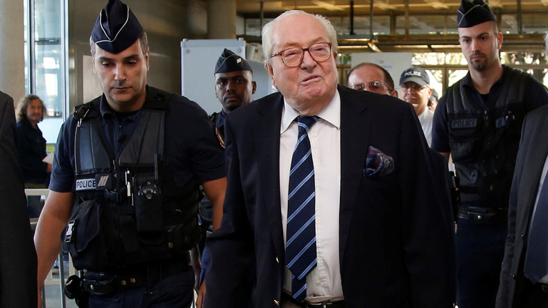 Propos sur la «fournée» : Jean-Marie Le Pen mis en examen