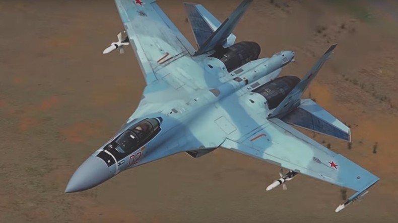 Le chasseur Su-35C, maître du ciel dans une vidéo du ministère de la Défense russe