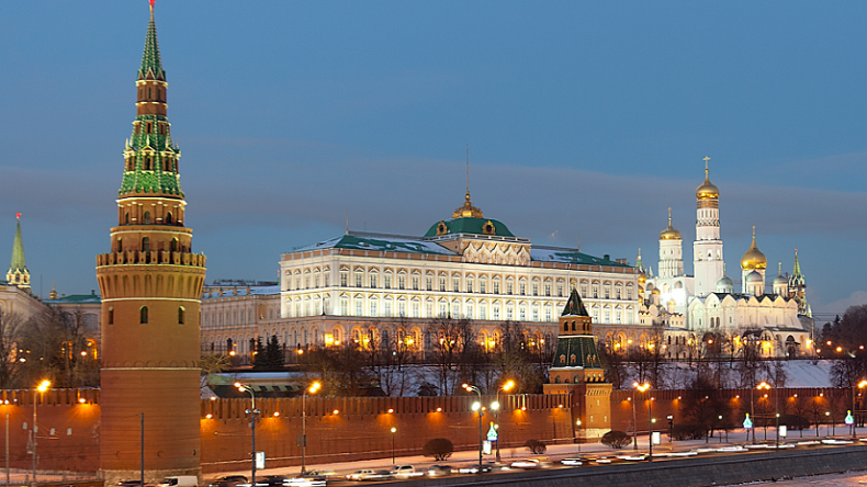 «Nous ne nous voilons pas la face» : Le Kremlin pas choqué par les propos de Trump sur la Russie