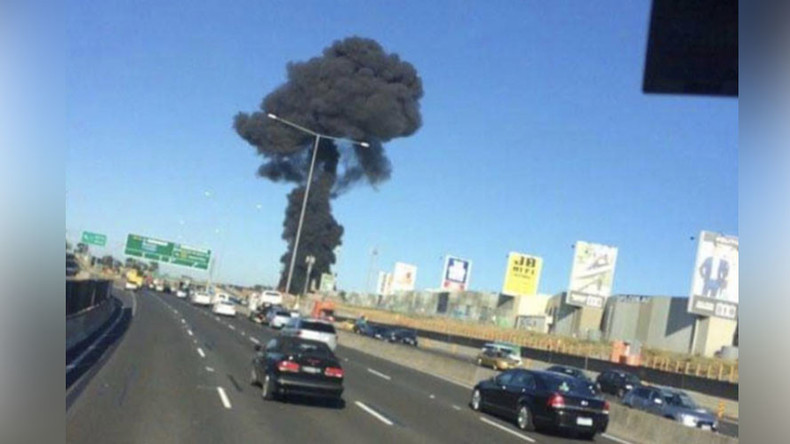 Un avion s'écrase sur un centre commercial en Australie, cinq morts (PHOTOS, VIDEOS)