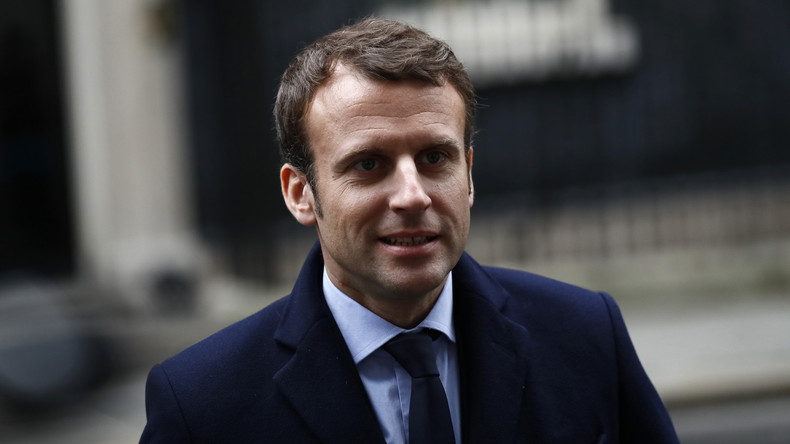 En opération séduction à Londres, Macron tient un meeting après une rencontre avec Theresa May