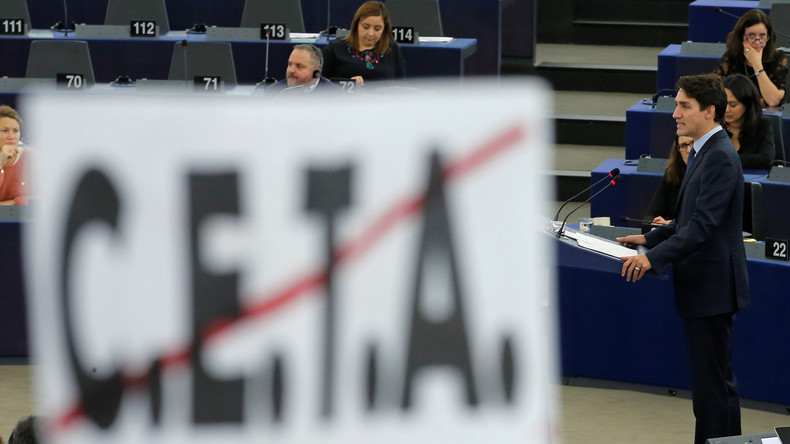 CETA : en France, des députés de gauche saisissent le Conseil constitutionnel