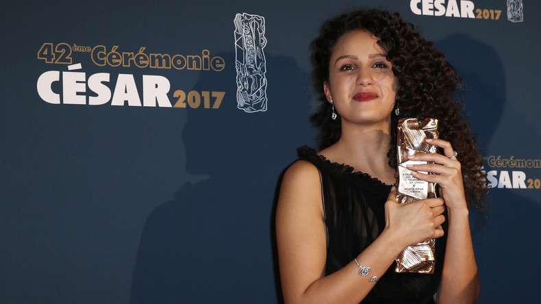 Césars 2017 : des tweets du meilleur espoir féminin provoquent un tollé sur les réseaux sociaux
