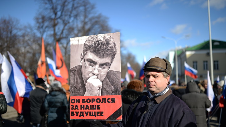 Marche à Moscou en commémoration du 2e anniversaire du meurtre de l’opposant Boris Nemtsov