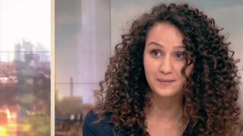 Fraîchement césarisée, Oulaya Amamra tente d’éteindre la polémique sur ses tweets