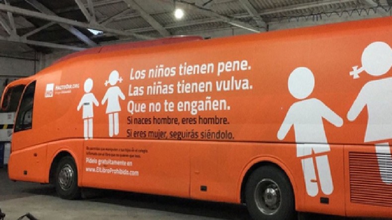 «Les garçons ont des pénis, les filles des vagins» : un bus met Madrid en émoi