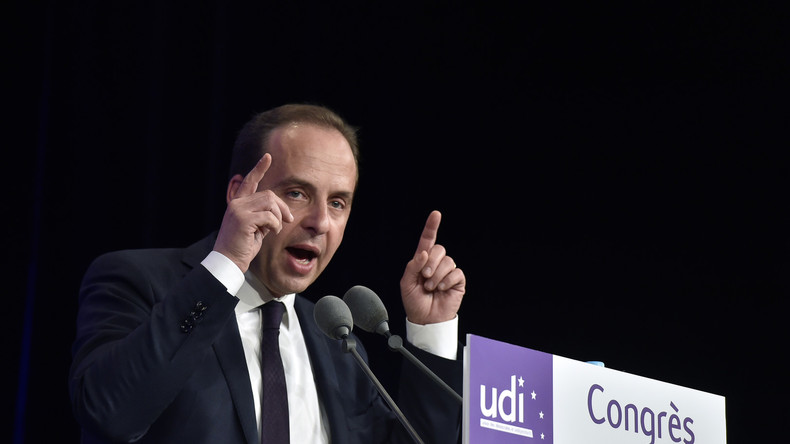 L'UDI «suspend» son soutien à la campagne de François Fillon, selon Jean-Christophe Lagarde