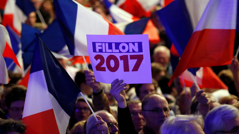 Pourquoi le camp Fillon insiste-t-il sur le chiffre de 200 000 manifestants ?