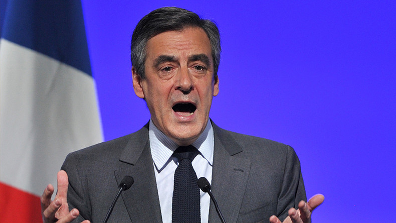 Prêt non déclaré : un non-sujet pour François Fillon qui ne répondra «à rien du tout»